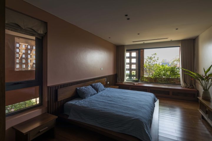 Bat Trang House