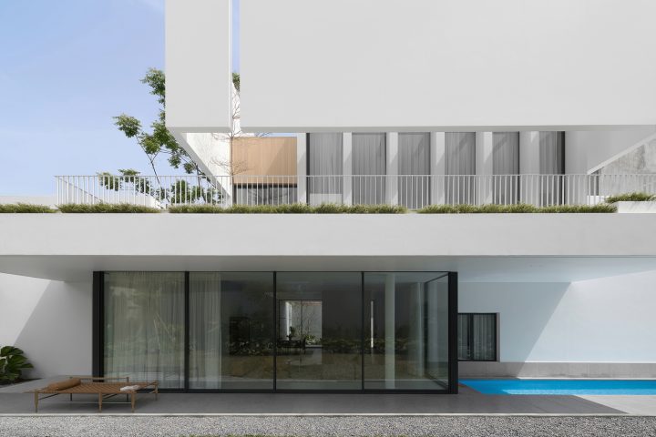 DOM House