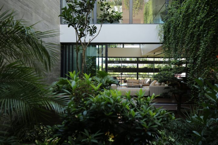 DKS House