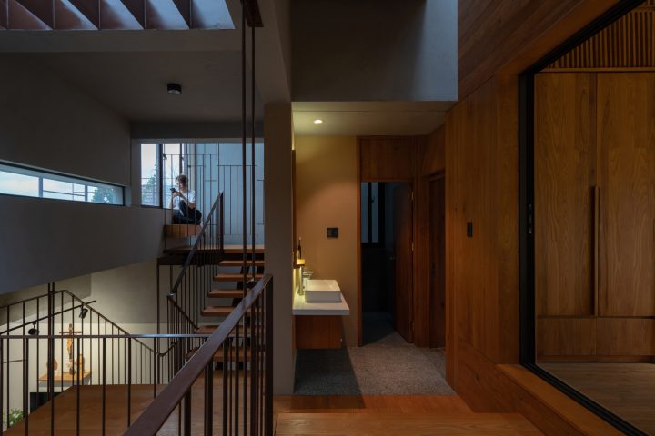Jinjee House