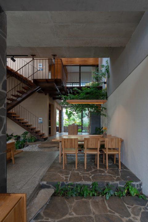 Jinjee House
