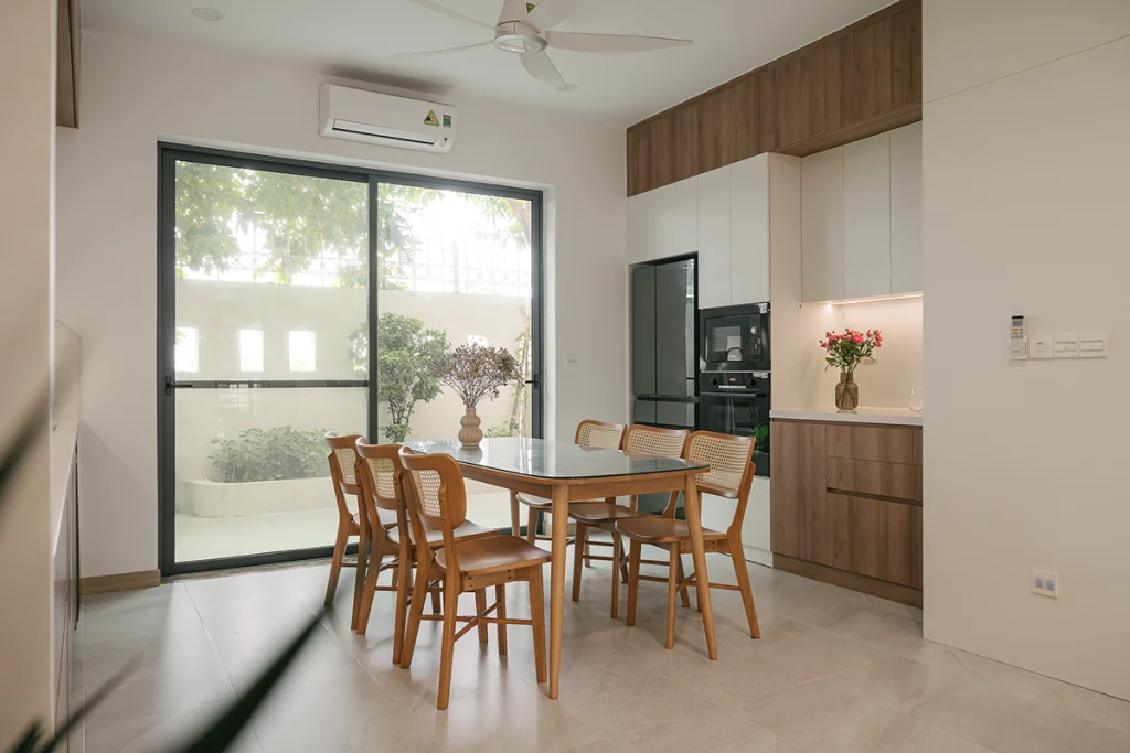 thiết kế nội thất chung cư 3 phòng ngủ chất liệu gỗ 