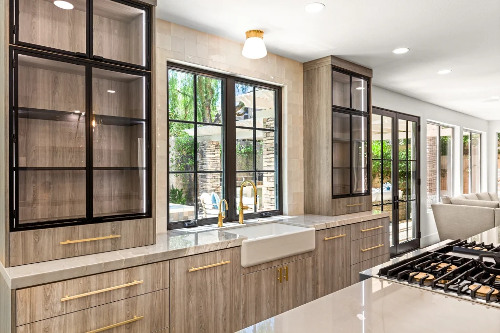 Thiết kế nội thất nhà phố hiện đại, tiện nghi