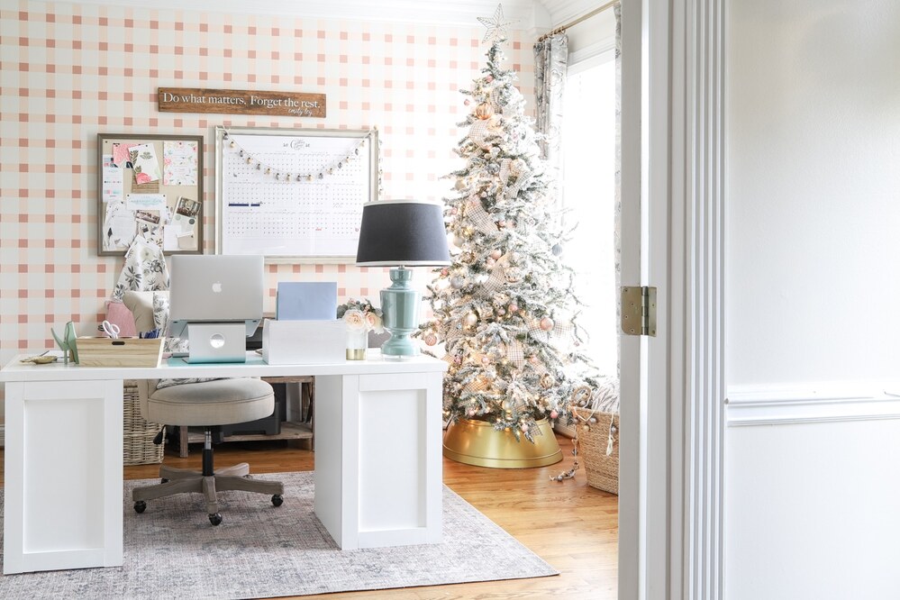 trang trí noel bàn làm việc nhỏ gọn