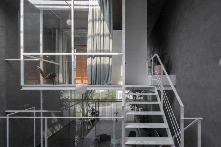 8×20 House