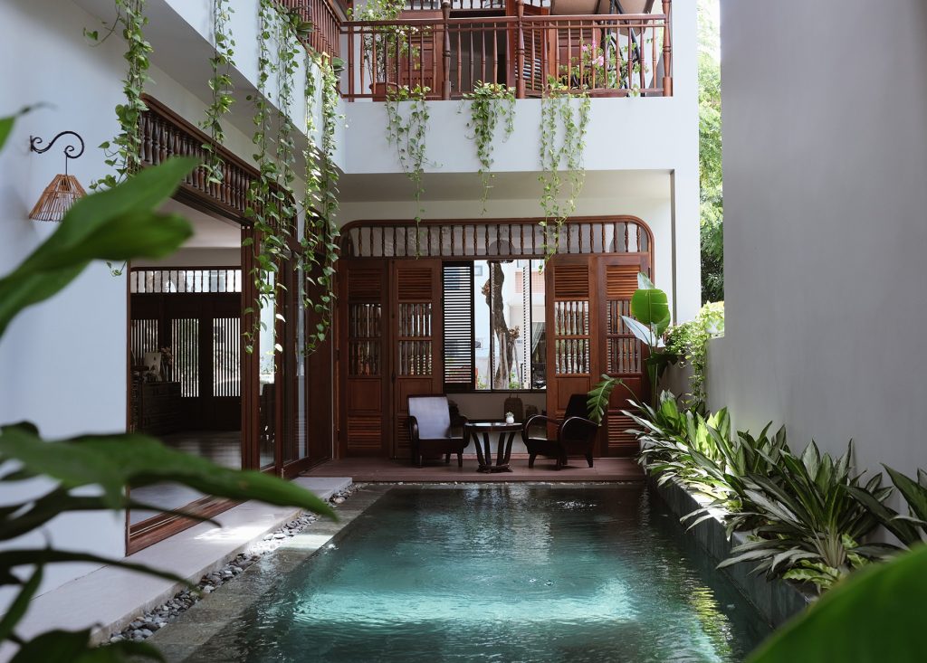 thiết kế nội thất biệt thự gần gũi thiên nhiên