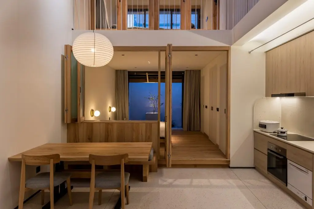 thiết kế nội thất gỗ óc chó đơn giản