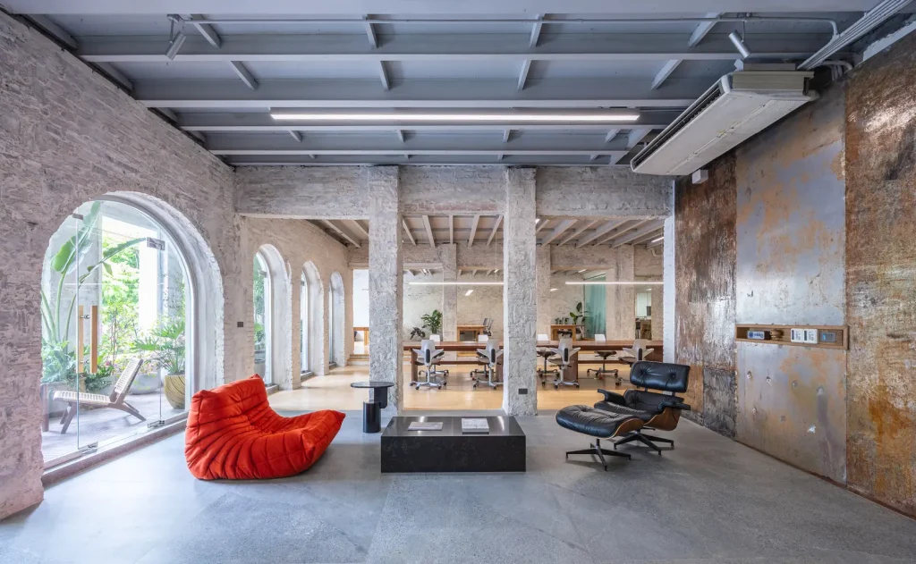 thiết kế nội thất văn phòng không gian mở hiện đại