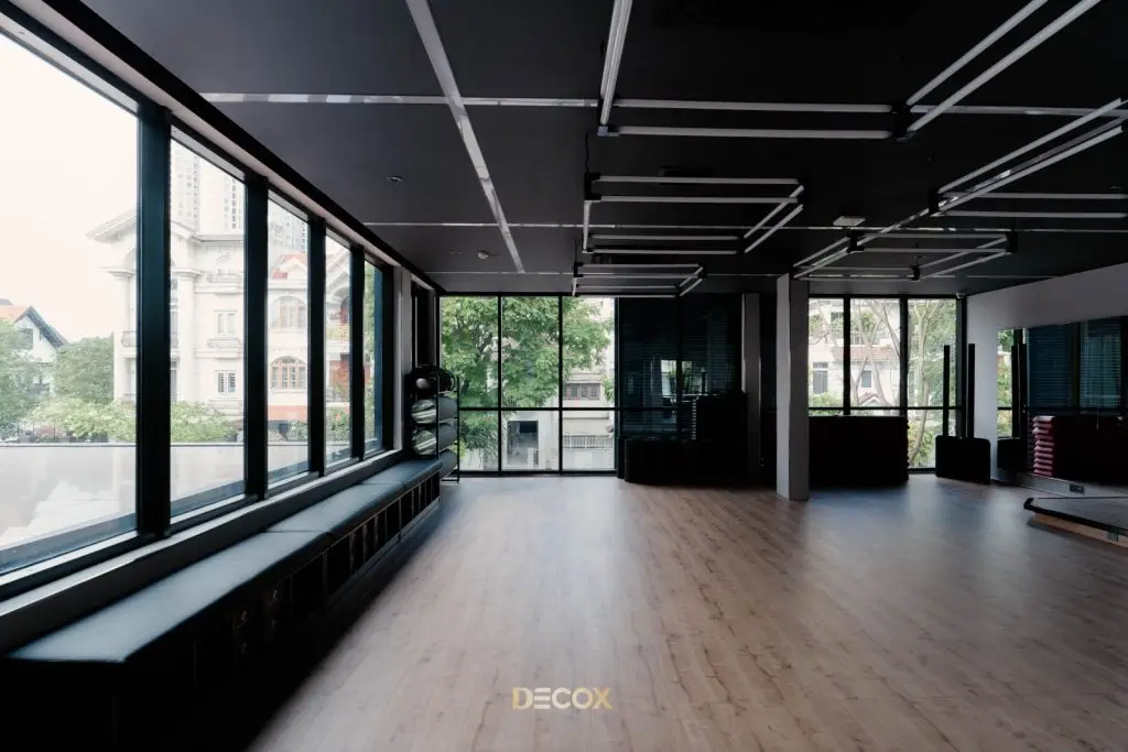 thiết kế nội thất văn phòng tận dụng ánh sáng tự nhiên