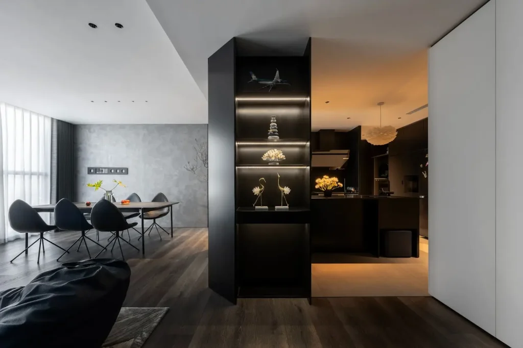 vách ngăn phòng thờ với phòng khách bằng nhựa cao cấp