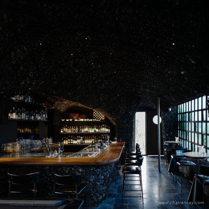 26 cocktail bar
