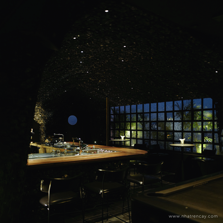 26 cocktail bar