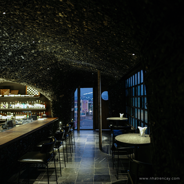 26 cocktail bar
