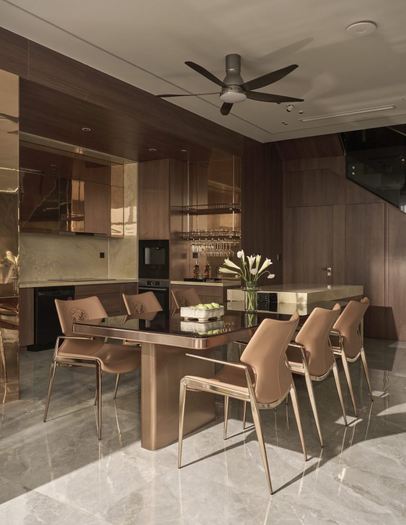 Phong thuỷ nhà bếp: Không đặt bếp ở góc xéo