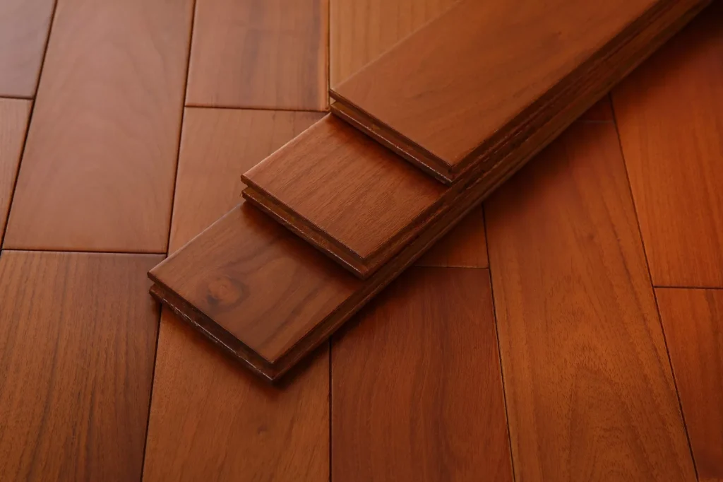 sàn gỗ tự nhiên gõ đỏ