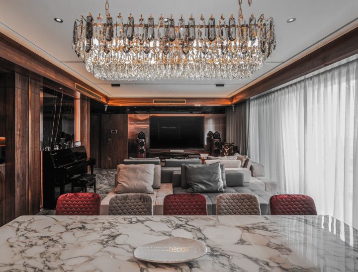 LV House