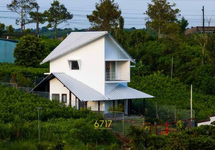 Dâu Tằm House