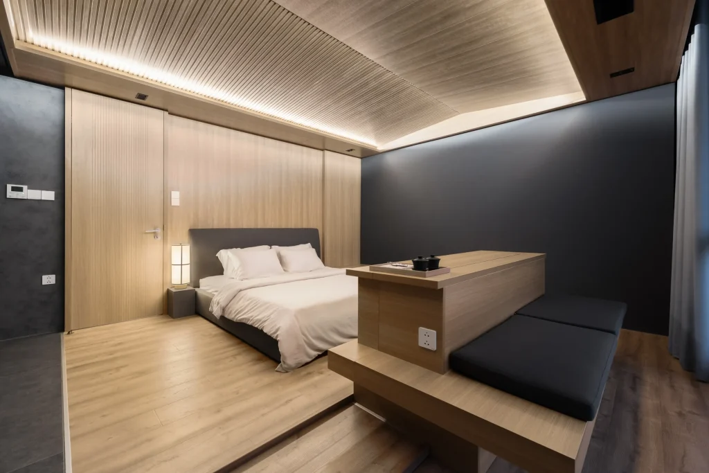 mẫu cửa gỗ công nghiệp cho phòng ngủ tối giản