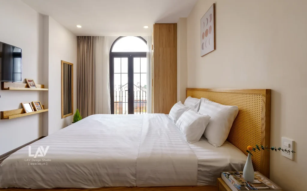 cửa nhôm vân gỗ có nan trang trí