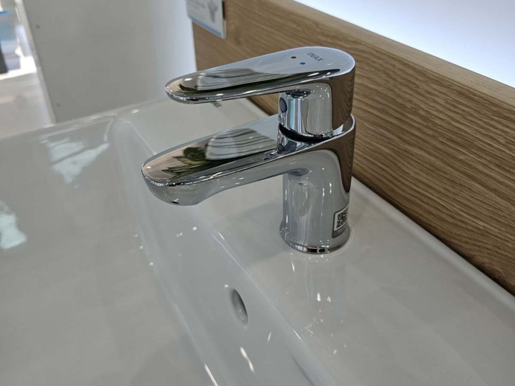Vòi lavabo Inax