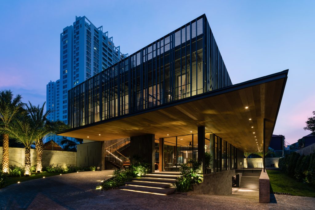 bậc tam cấp đá travertine