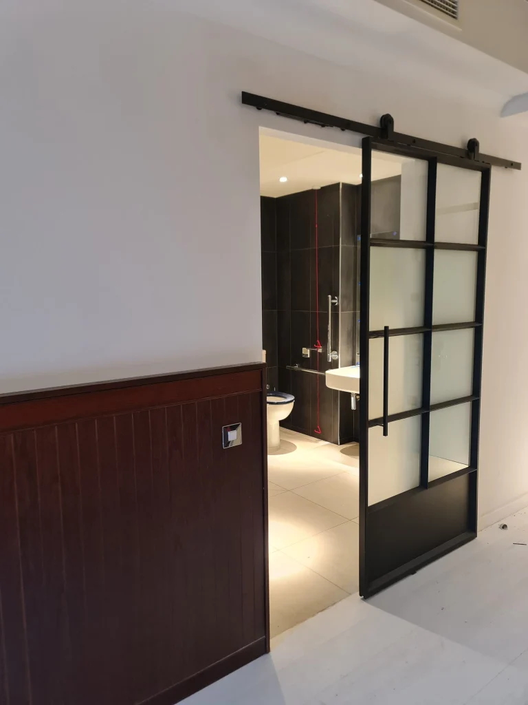 Cửa lùa 1 cánh dạng treo đơn giản