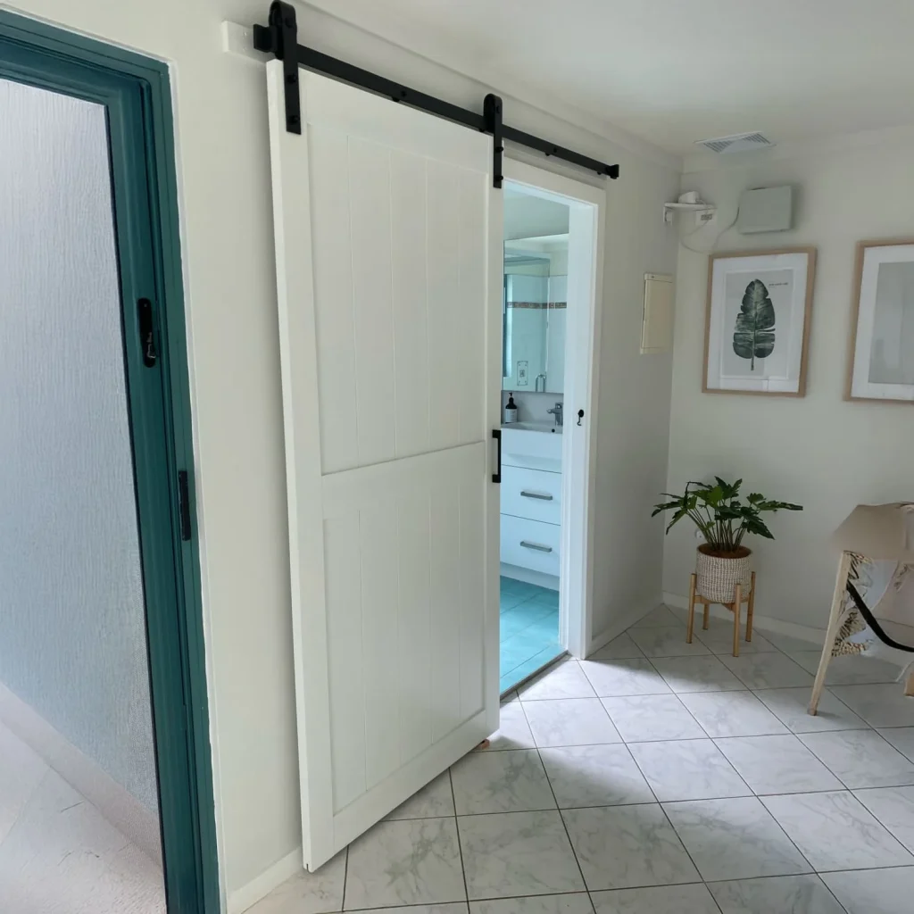 Cửa lùa 1 cánh cho nhà vệ sinh