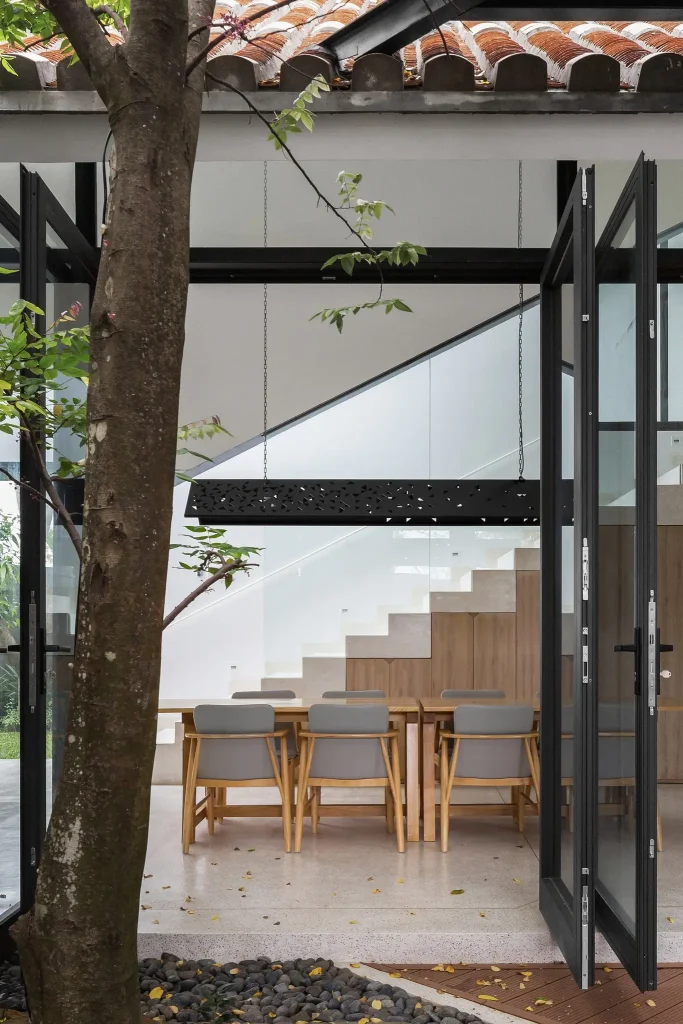 cửa lùa nhôm kính xếp trượt về 2 bên