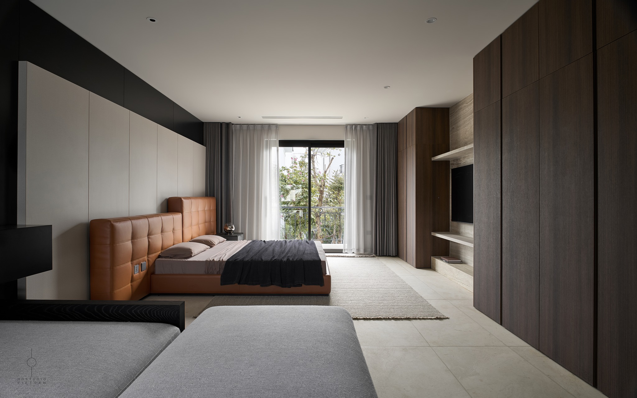 03R05 HeVi House