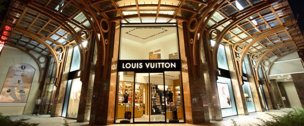 LOUIS VUITTON STORE