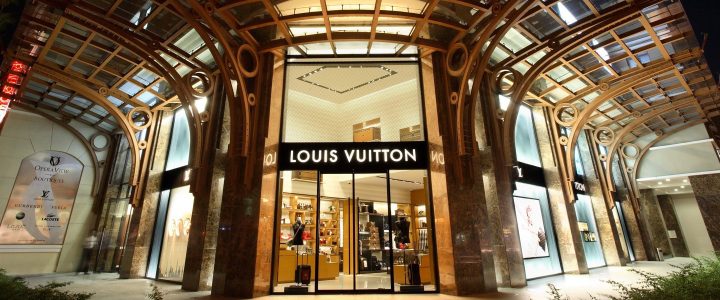 LOUIS VUITTON STORE