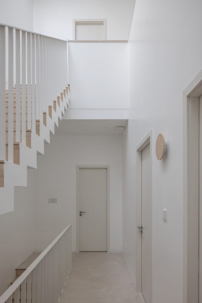 Monologue House — 2020 studio