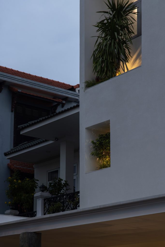 Monologue House — 2020 studio