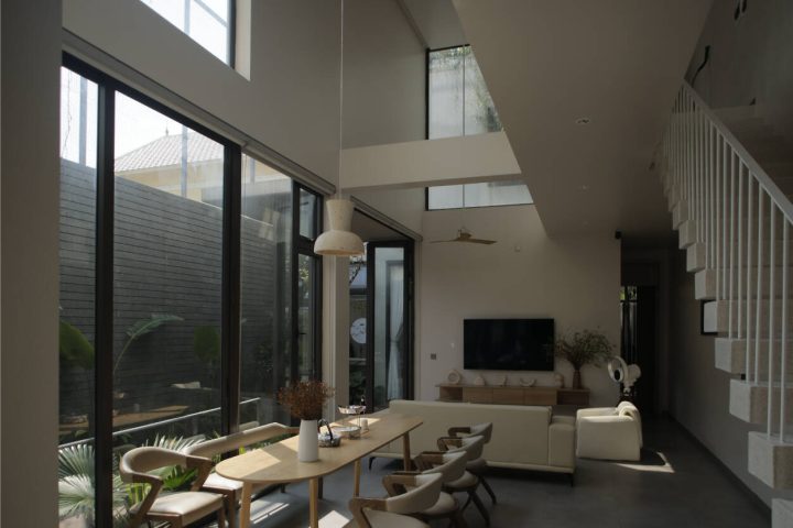 Serpentine House
