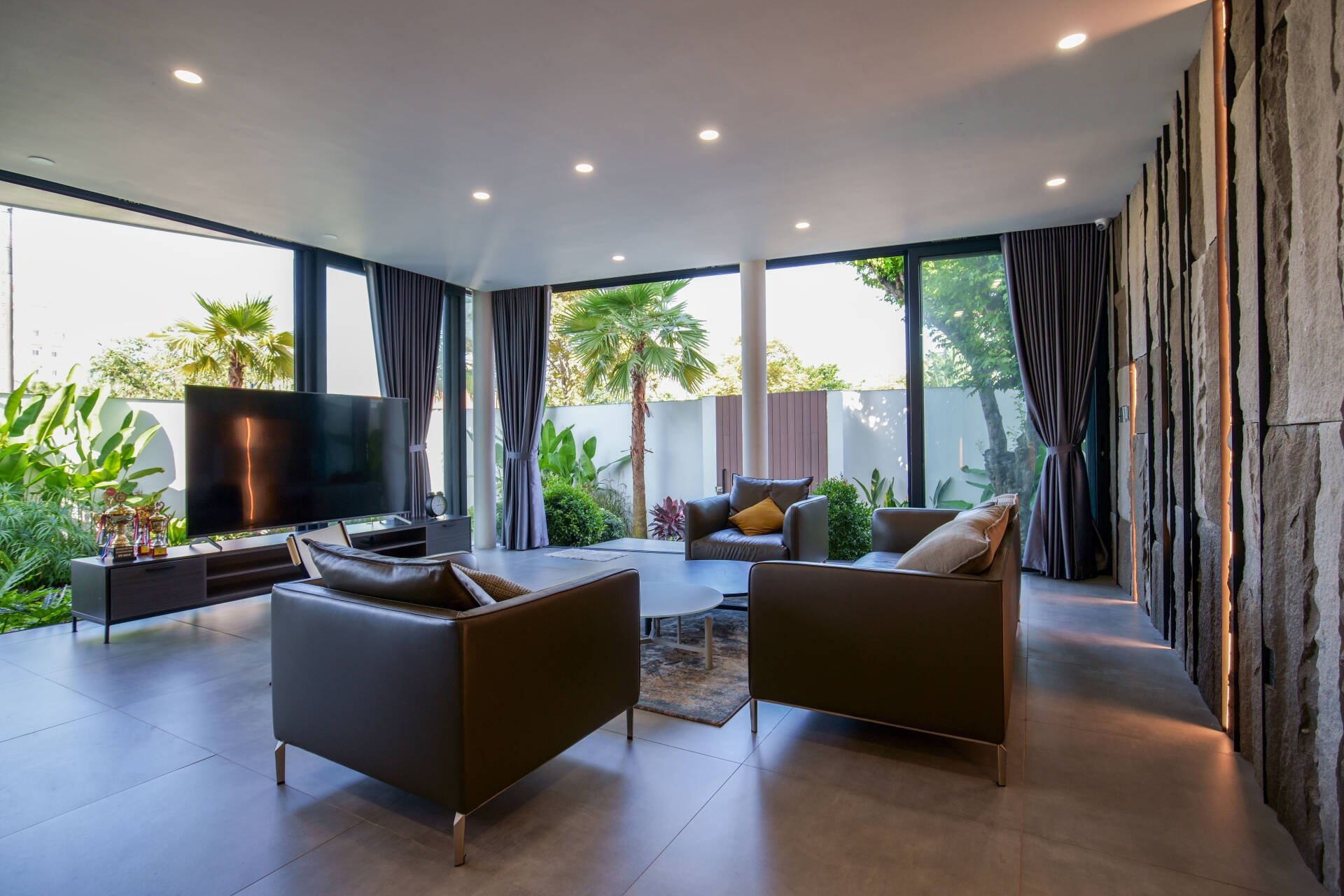 Waves House