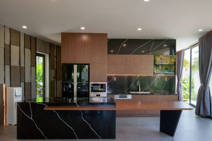 Waves House
