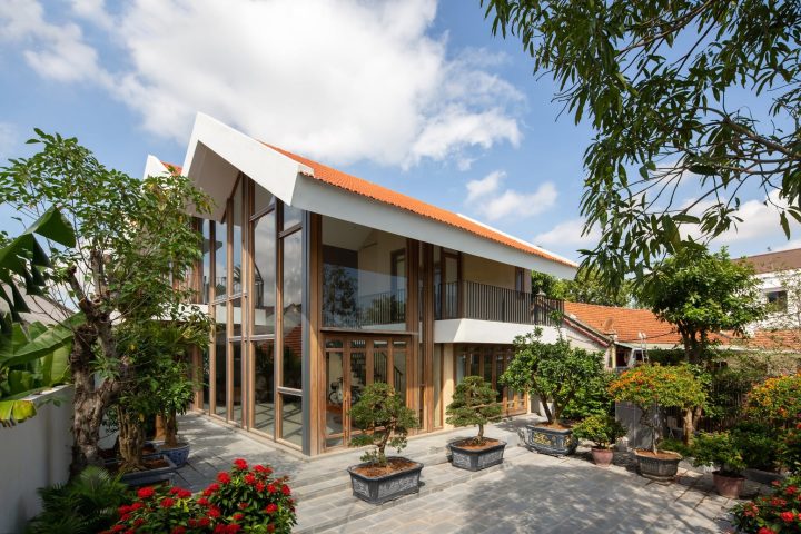 Nhà ở Quỳnh Hậu