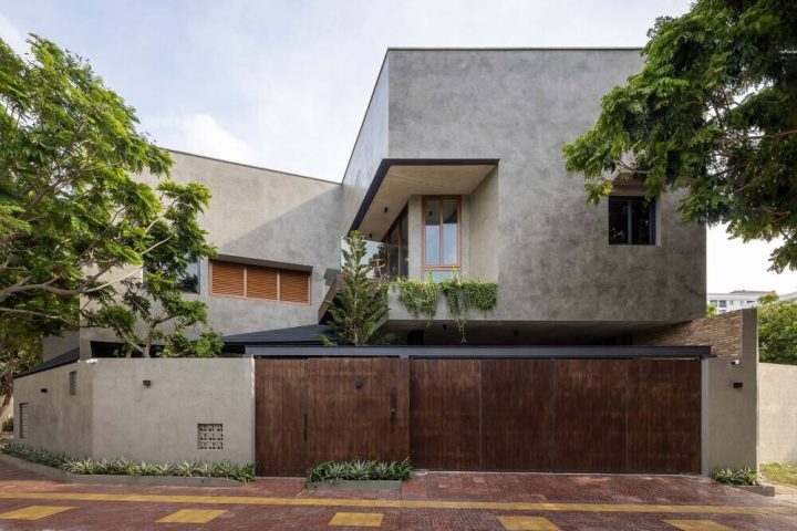 PR House – Hidden yard