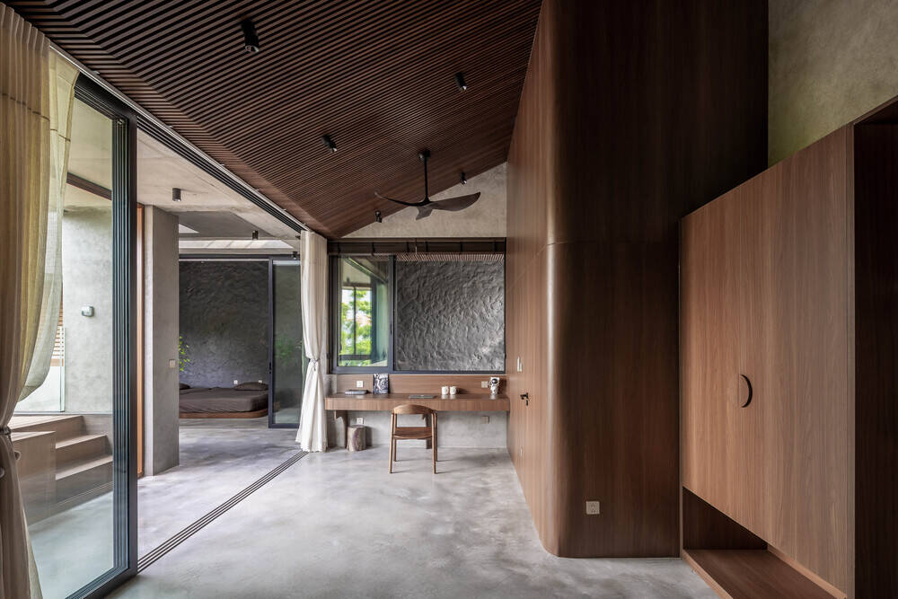 PR House – Hidden Yard