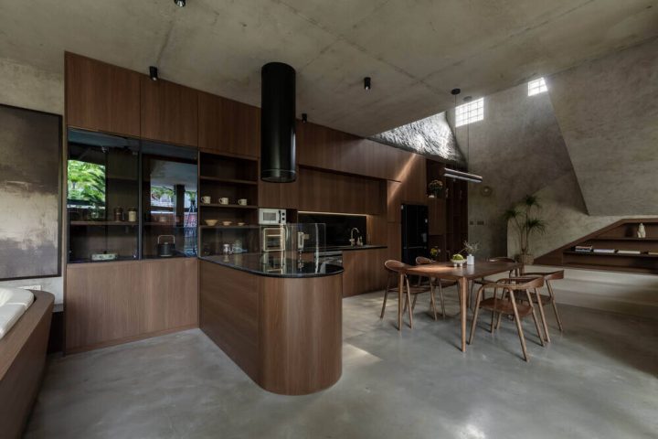 PR House – Hidden yard