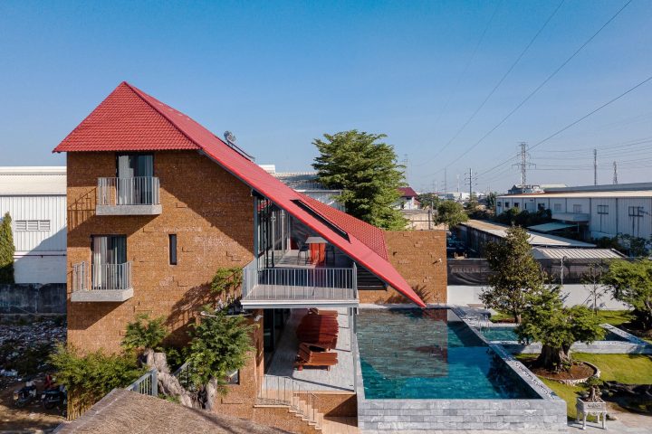 Roof Folding House