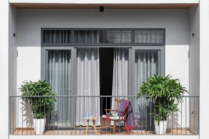 T House 01