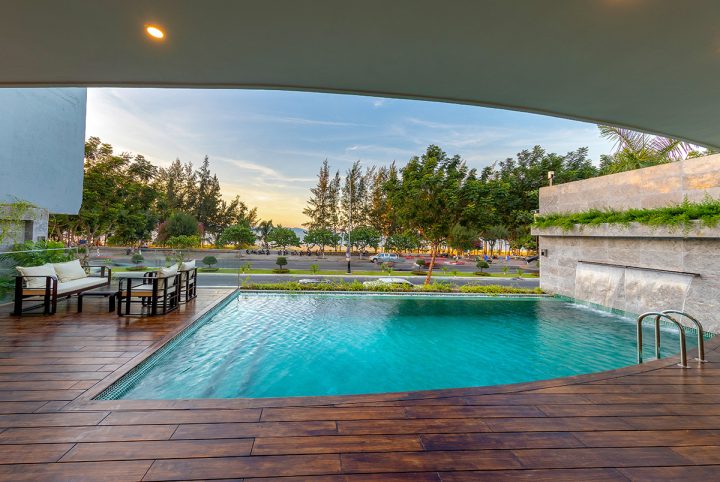 The coral villa