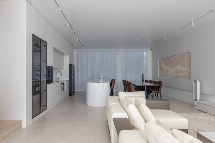 Monologue House