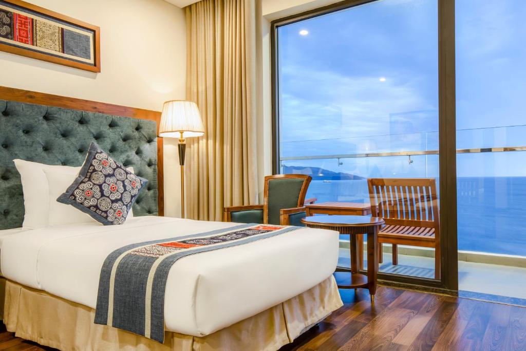 Balcona Hotel