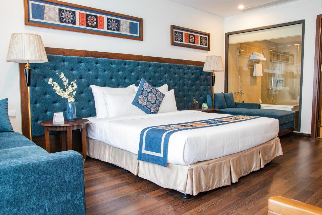 Balcona Hotel