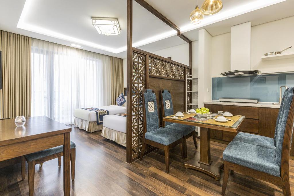 Balcona Hotel