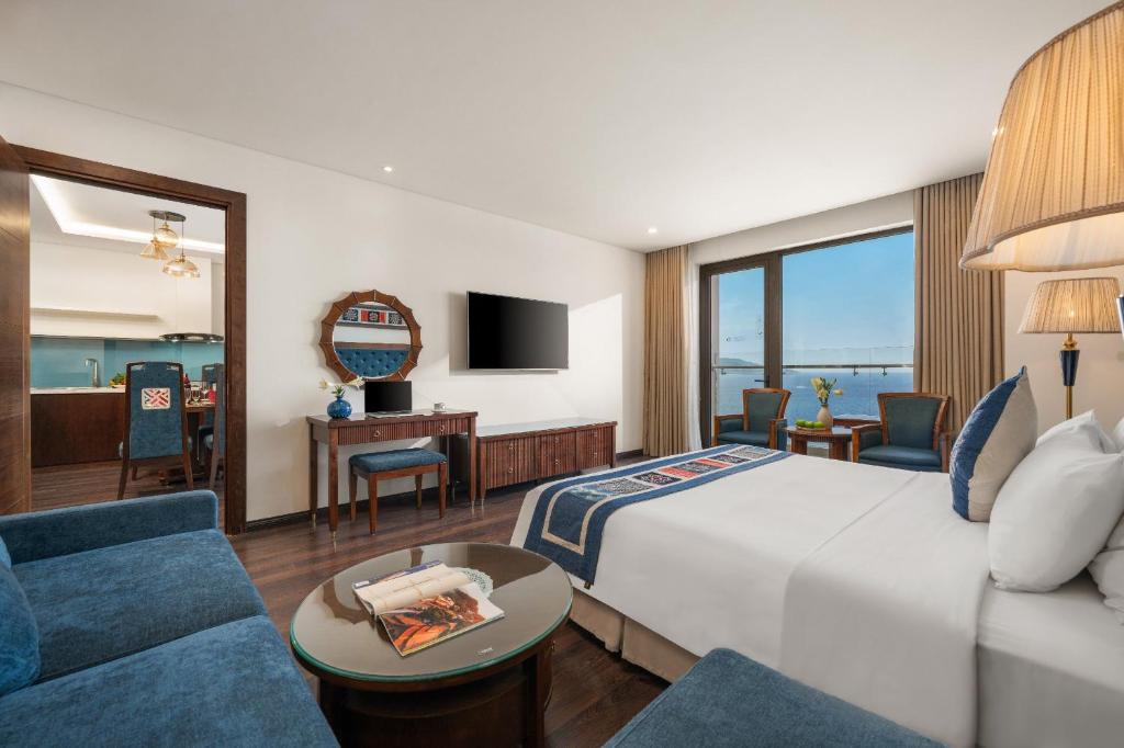 Balcona Hotel