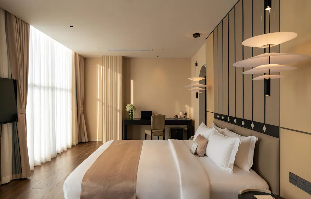 Amana Hotel