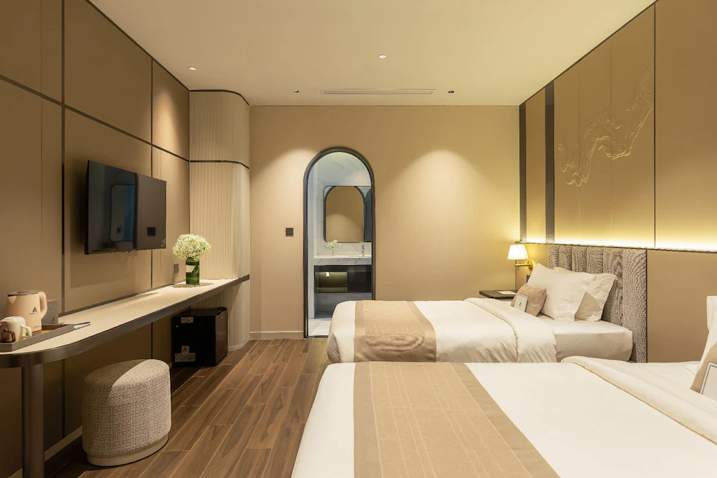 Amana Hotel